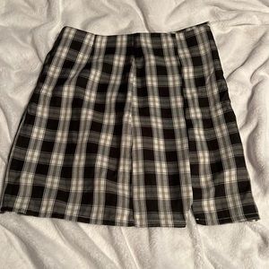 Plaid pencil skirt, size S